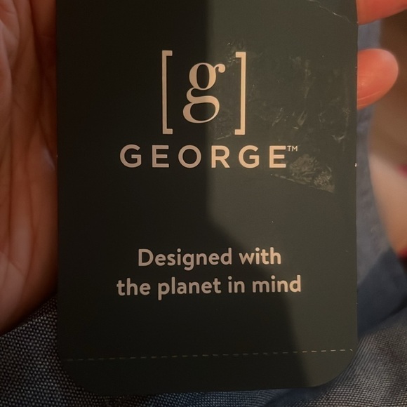 George Men's Long Sleeve Poplin Button-Up Shirt​​​​​​​​​​​​ - Picture 6 of 6